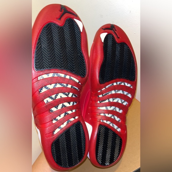 DEADSTOCK Jordan Cherry 12s! Men Size 9.5! - Picture 4 of 9